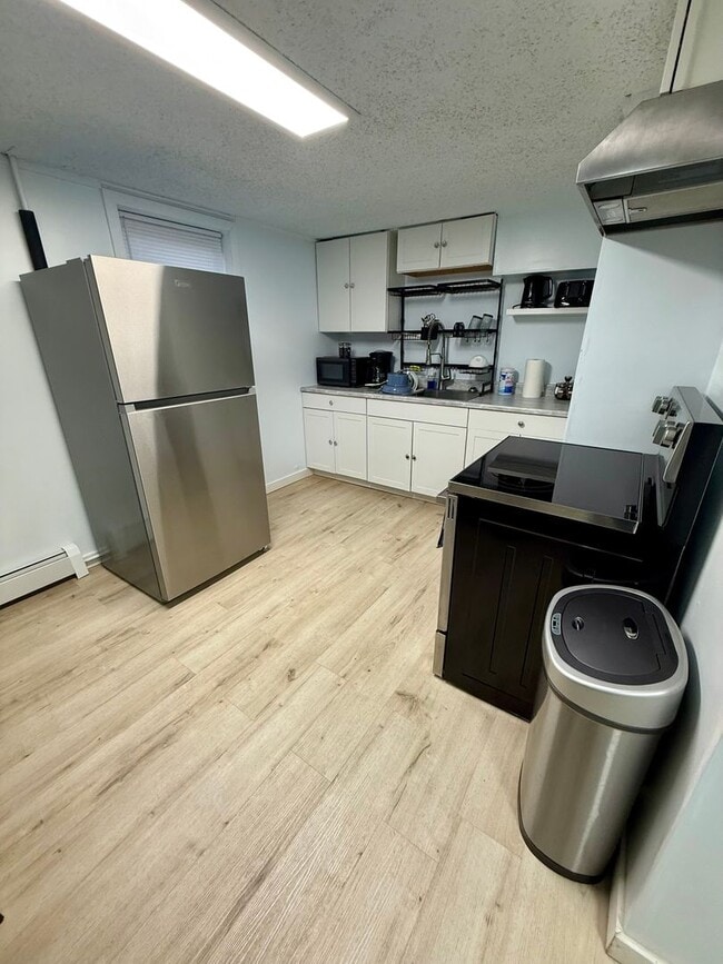 Photo - Eighth Ave - 760 Unidad B