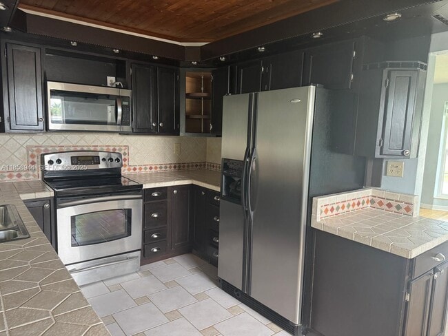 Photo - 141 NW 72nd Way