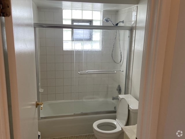 Building Photo - 27 S Roselle Rd Unit 3E Rental
