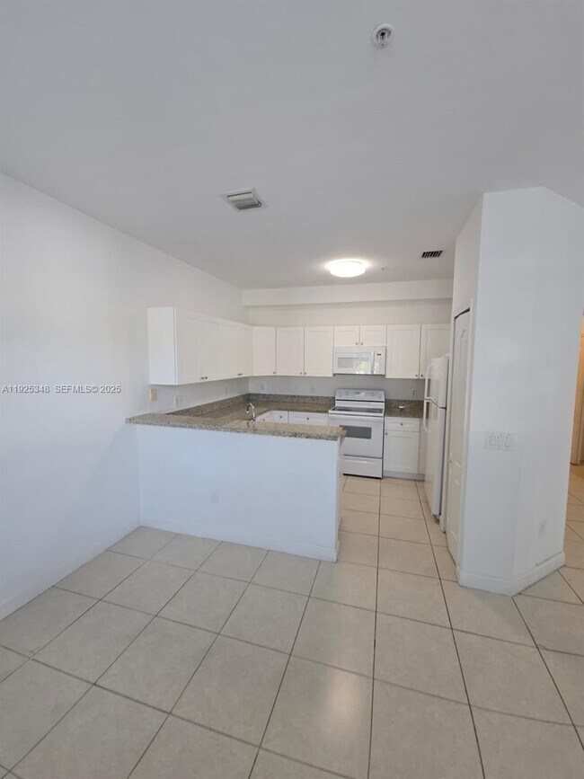 Photo - 4415 SW 160th Ave Unit 202