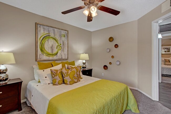 Photo - Arches at Hidden Creek