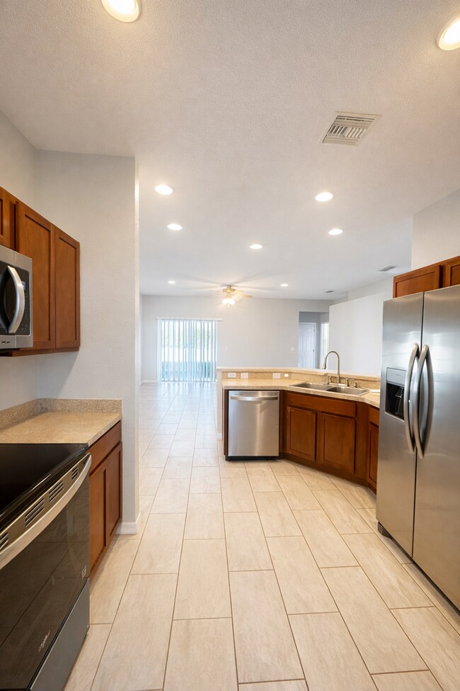 Photo - Newly Renovated 4-Bedroom Home Near Lake Shipp – Winter Haven