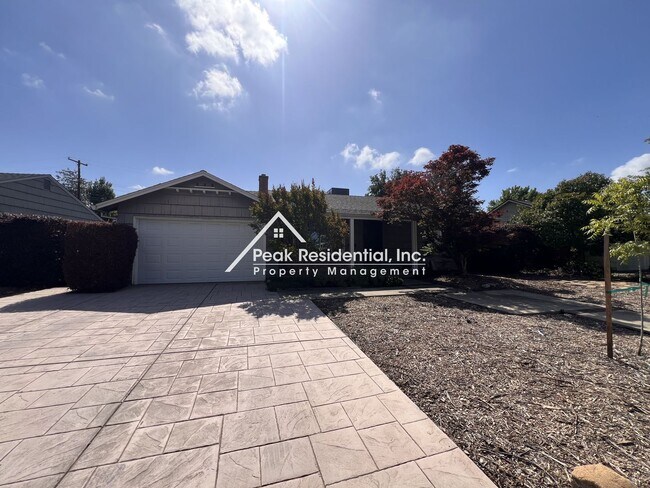 Photo - Spacious 2bd/2ba Arden Area Home-Must See!