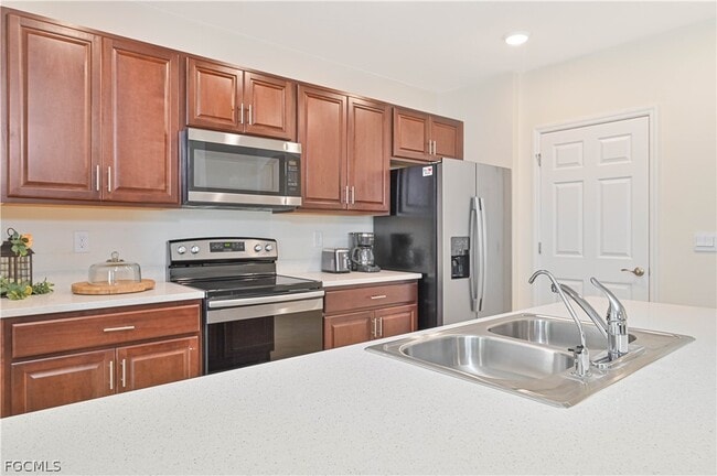 Photo - 1009 Jacaranda Pkwy E