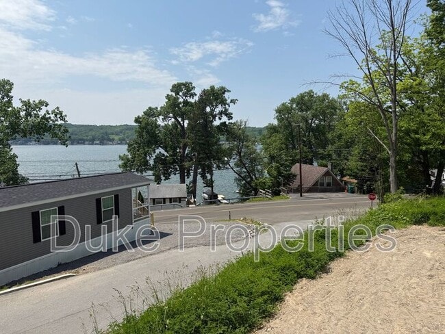 Photo - 5129 E Lake Rd
