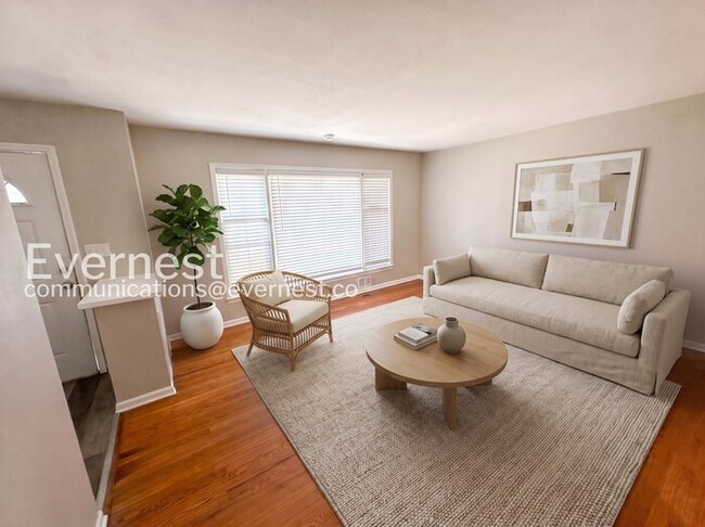 Photo - 6100 E 109 St