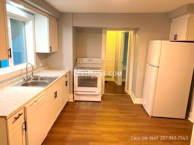 Photo - 19 Nason Ave