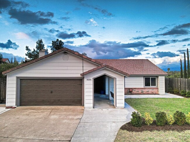 Photo - 41556 Zinfandel Ave