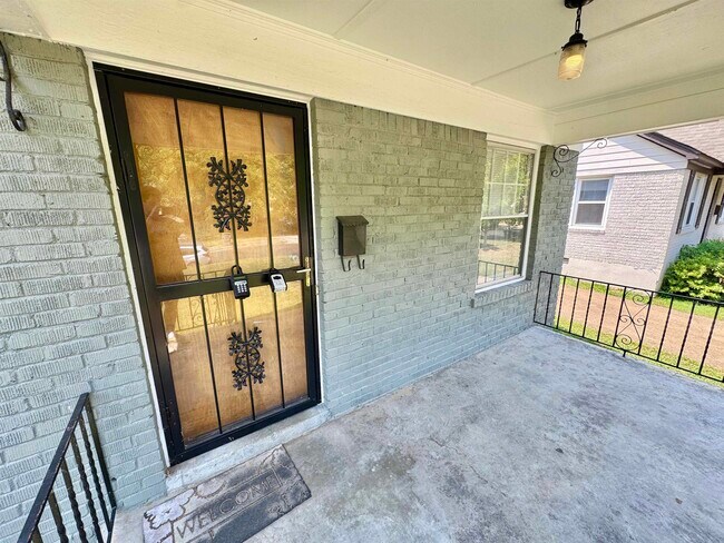 Photo - 3655 Kearney Ave