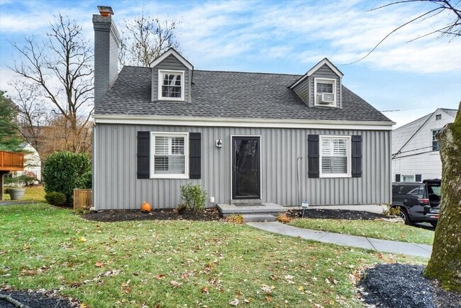 Photo - 10523 Howard Ave