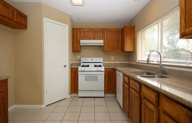 Photo - 13339 Somersworth Dr