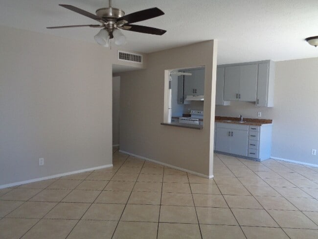 Photo - 6316 W Maryland Ave Unidad 3