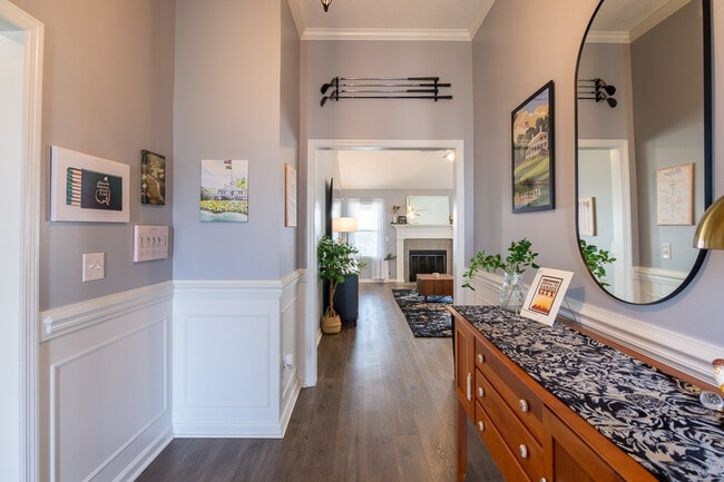 Photo - 4830 Fairmont Dr