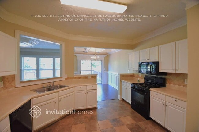 Photo - 596 Pond Lillies Rd SE