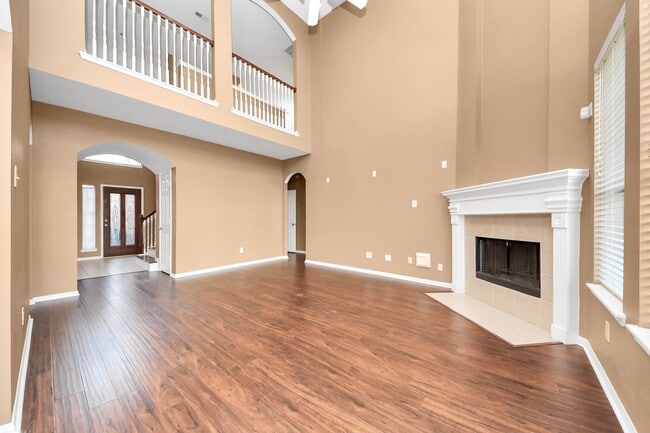 4703 Zachary Ln