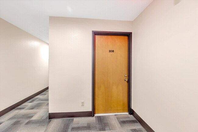 Photo - 3421 SW Roxbury St Unit 208