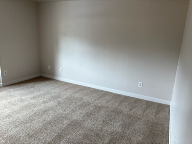 Photo - 12115-12117 BG Sutton Place Unit 12117