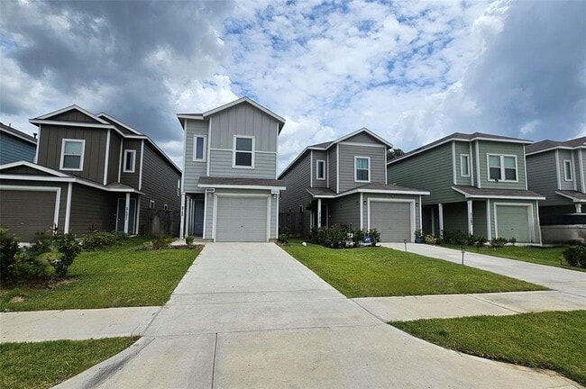 Photo - 21575 Carosella Dr House