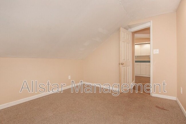 Photo - 7508 Theota Ave Unit Up