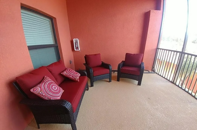 Photo - 13720 Julias Way
