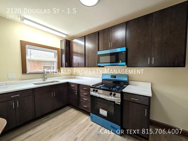 Photo - 2120 Douglas St Unit 1 S