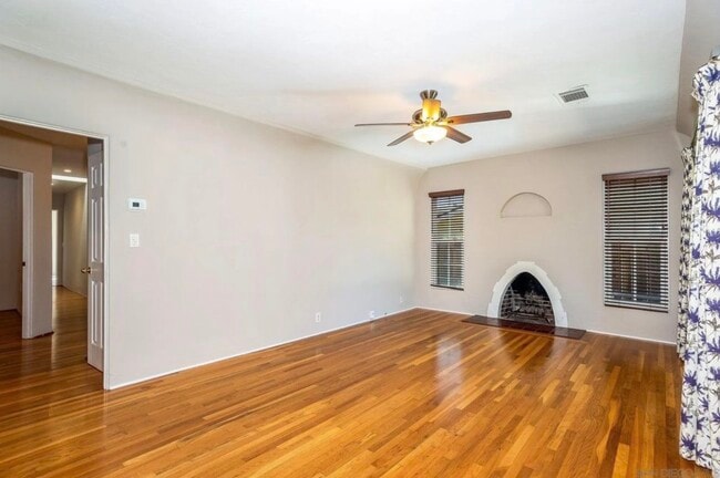 Photo - 7595 Saranac Ave