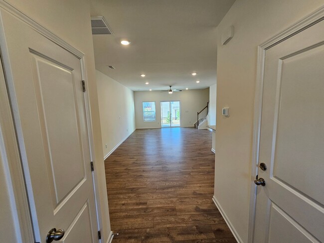 Photo - Like New Town Home in Kellerton Place, Monroe!