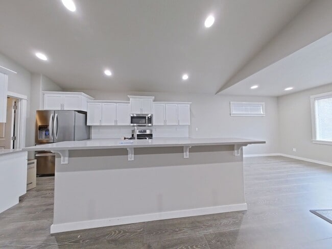 Photo - Modern 3 Bedroom House ~ NW Albany ~ Dog F...