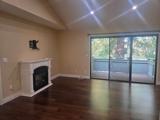 Photo - 5440 Makati Cir