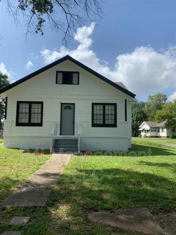 Photo - 4018 3rd Ave