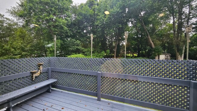 Patio Master Bedroom - 5 Tudor Ct W