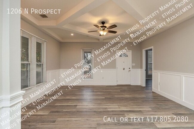 Photo - 1206 N Prospect-