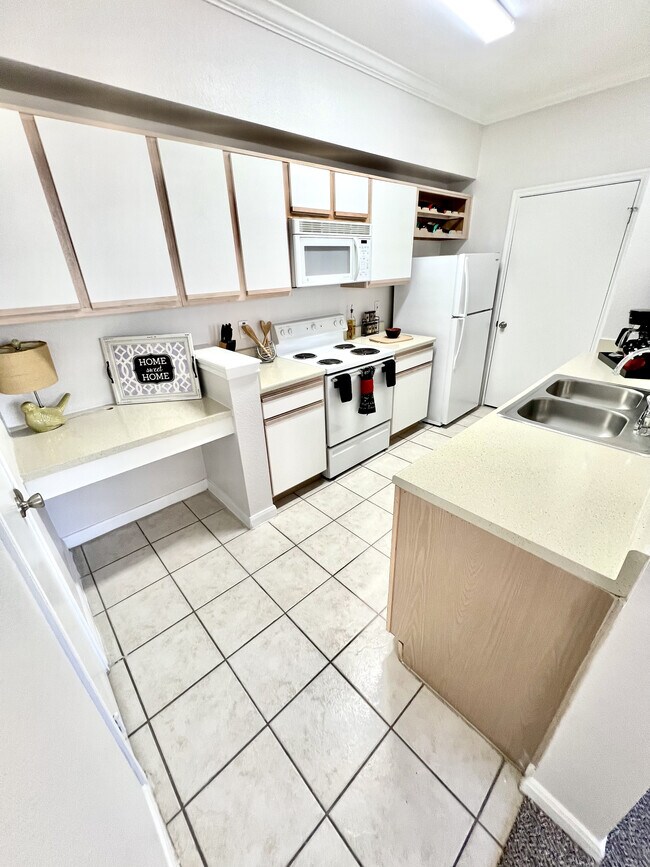 1BR-1BA A2 Kitchen