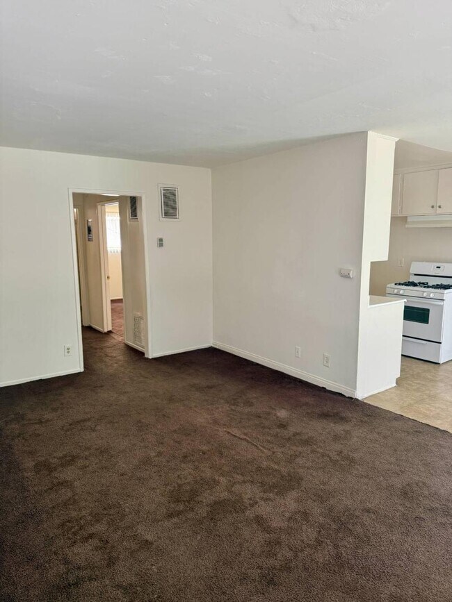 Photo - 1.0 bedroom in Canoga Park California 91304 Unit 02