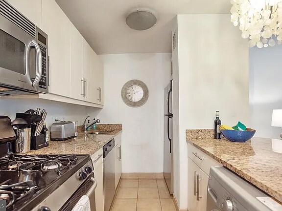 Photo - 225 S 18th St Unit 903