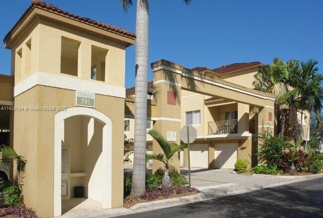 Photo - 791 N Pine Island Rd