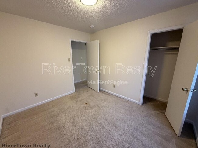 Photo - 3834 Windermere Rd