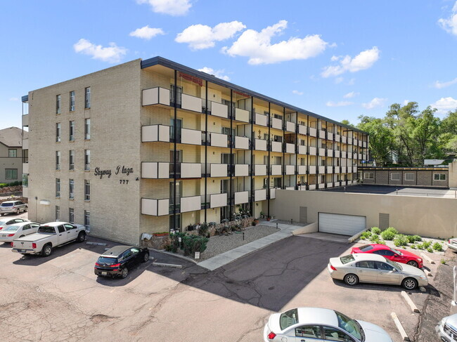 Building Photo - 777 Saturn Dr Rental