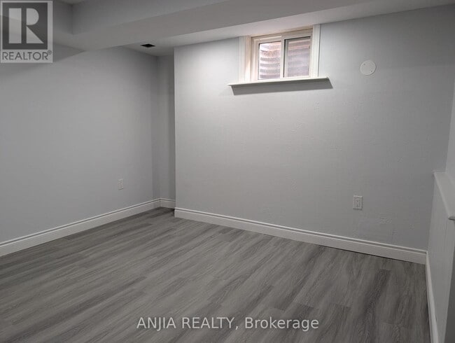 Photo - 2620 Windjammer Rd