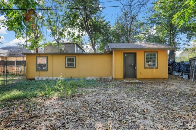 Building Photo - 3707 Wendelkin St Rental