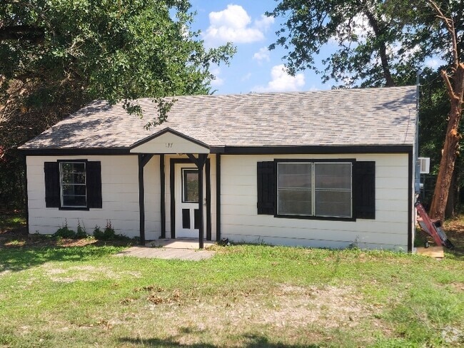 Building Photo - 137 Chickasaw Rental
