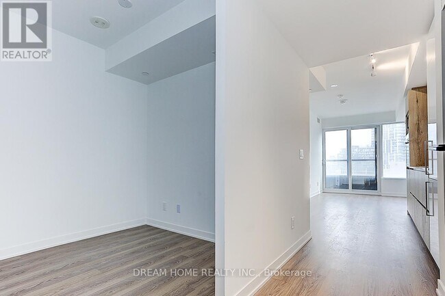 Photo - 319 Jarvis St Unit 1116