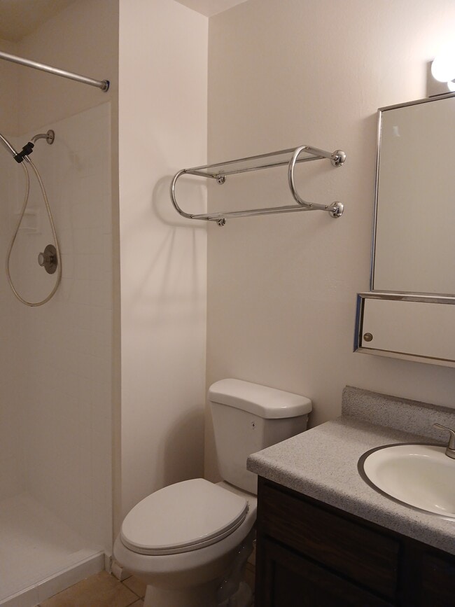4211 Forrest Hill Rd Unit 8