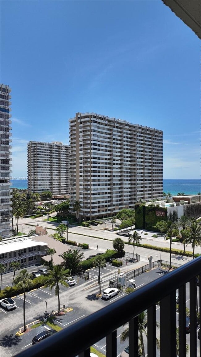 Building Photo - 2049 S Ocean Dr Unit 1004