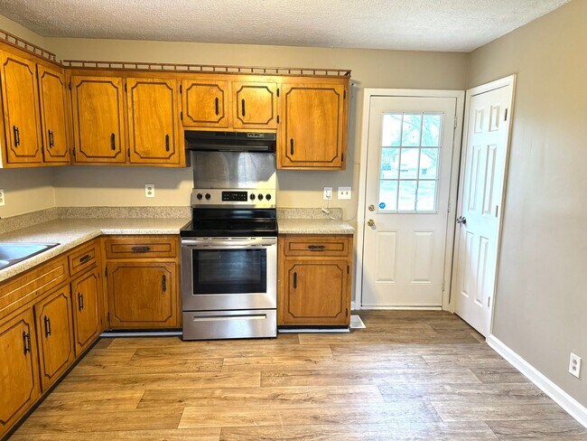 Photo - MOVE IN READY!