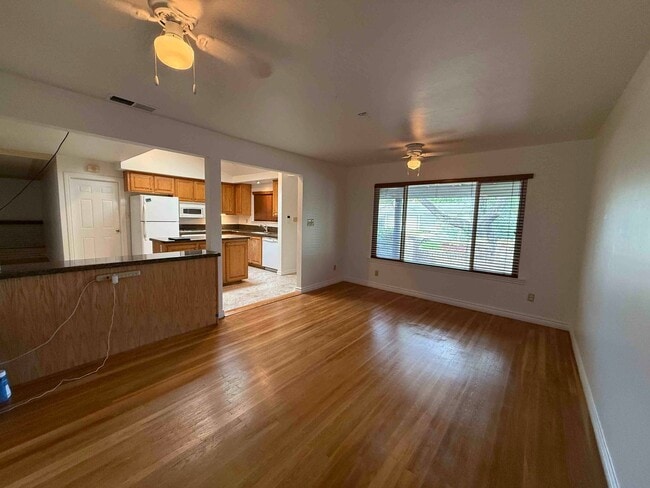 Photo - Great 3 Bedroom Walking Distance to American River
