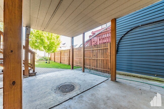 Photo - 3079-1 N Elbridge Ave