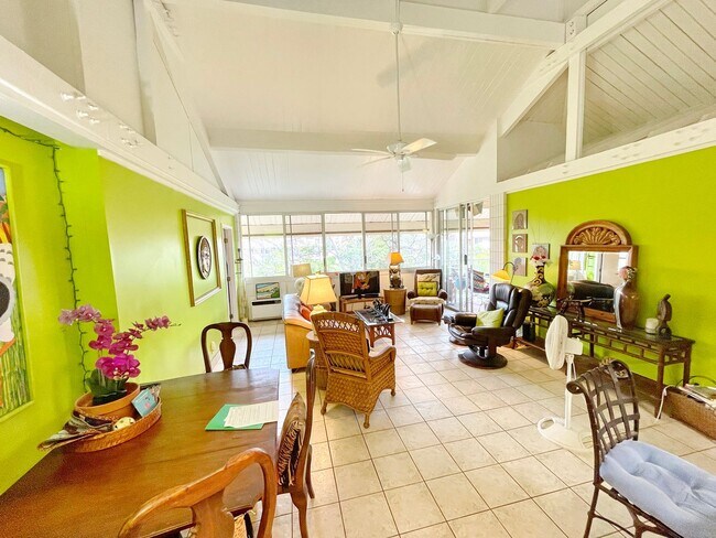 Photo - 2 Bedroom 2 Bathroom Condo - Hawai‘i Charm... Unit B406