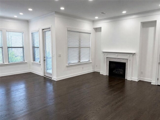 Photo - 3756 Huger Pl