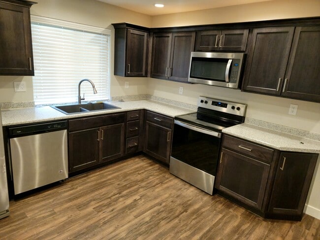 Photo - 1105 Fishlock Ave